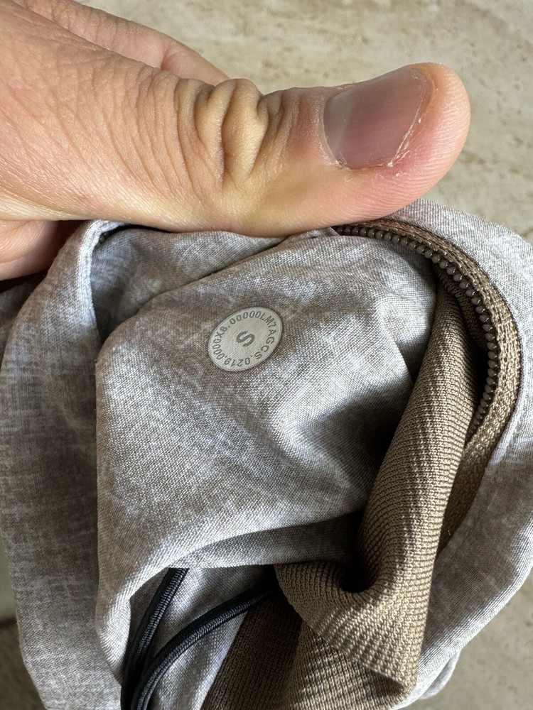 Lululemon T.H.E. Short Mens Khaki Swift Athletic SZ Small