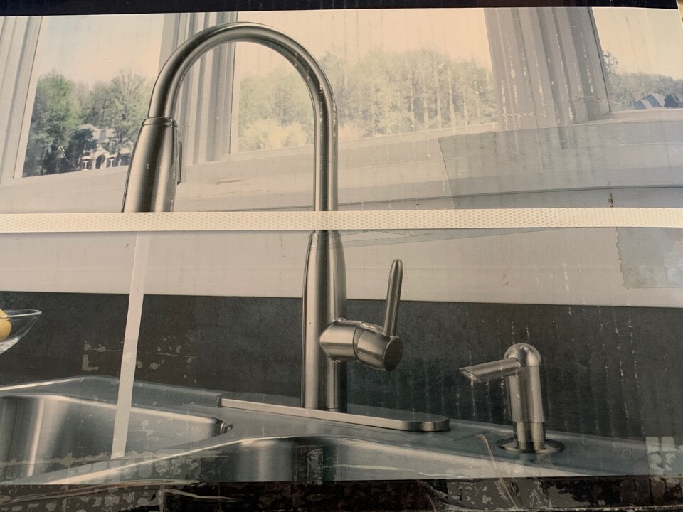 Peerless 1-Handle Deck Mount Pull-Down Handle/Lever Residential Kitche Faucet