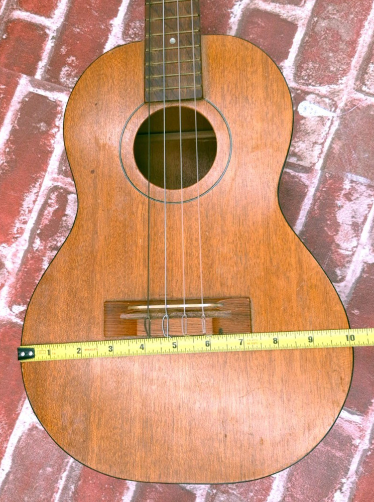 Harmony Silvertone Baritone Ukulele Uke 30” Vintage