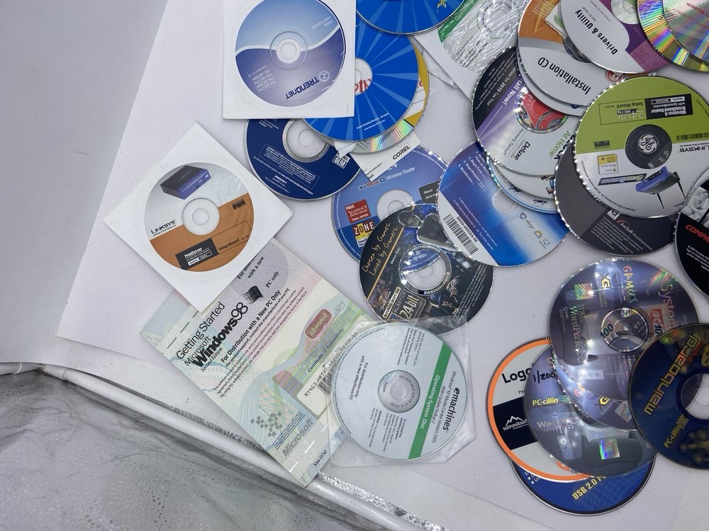 LOT OF 50 VINTAGE PC SOFTWARE COMPUTER SOFTWARE