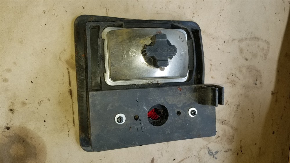 Bobcat 6670284 rear door tail light assembly