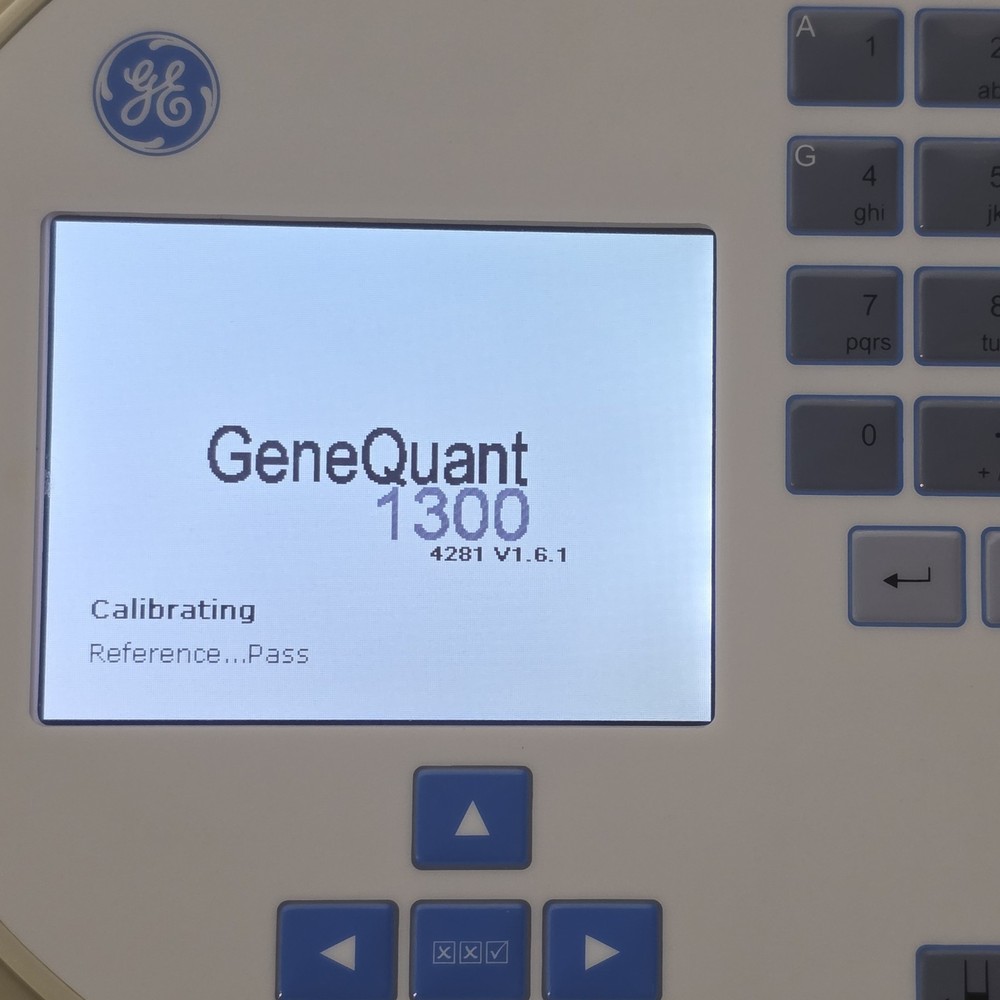 GE GeneQuant 1300 UV/Visible Spectrophotometer