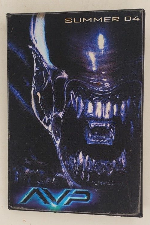 AVP  Alien VS Predator  Summer 2004 Promo Pinback Button