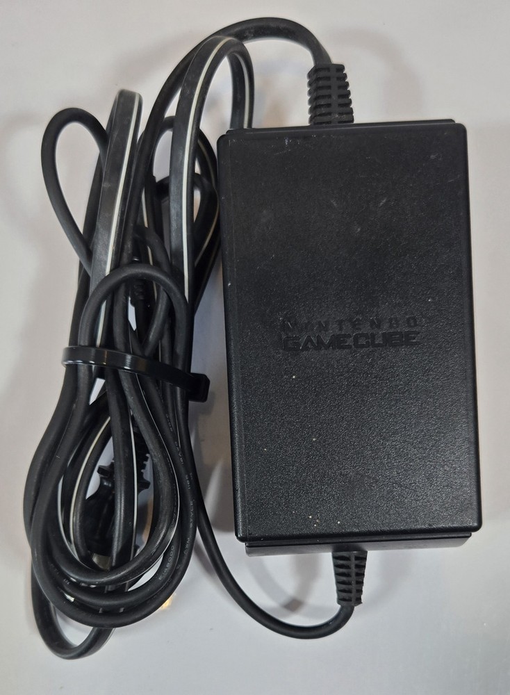 Nintendo GameCube Black Console Bundle Controller Memory Card 2 Games DOL-001