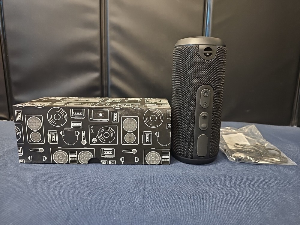 Leed's × Saputo Bluetooth Speaker Black New With Box