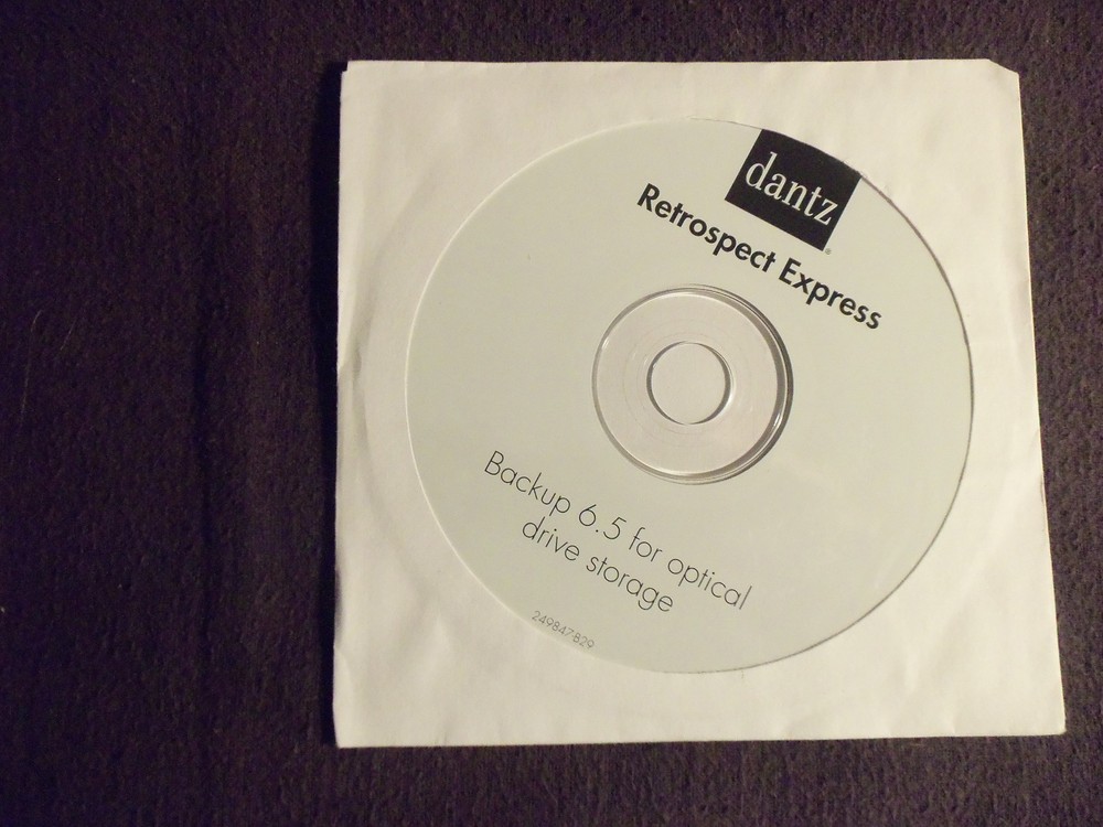 Unopened Software CD Dantz Retrospect Express Backup 6.5 for Optical Drive