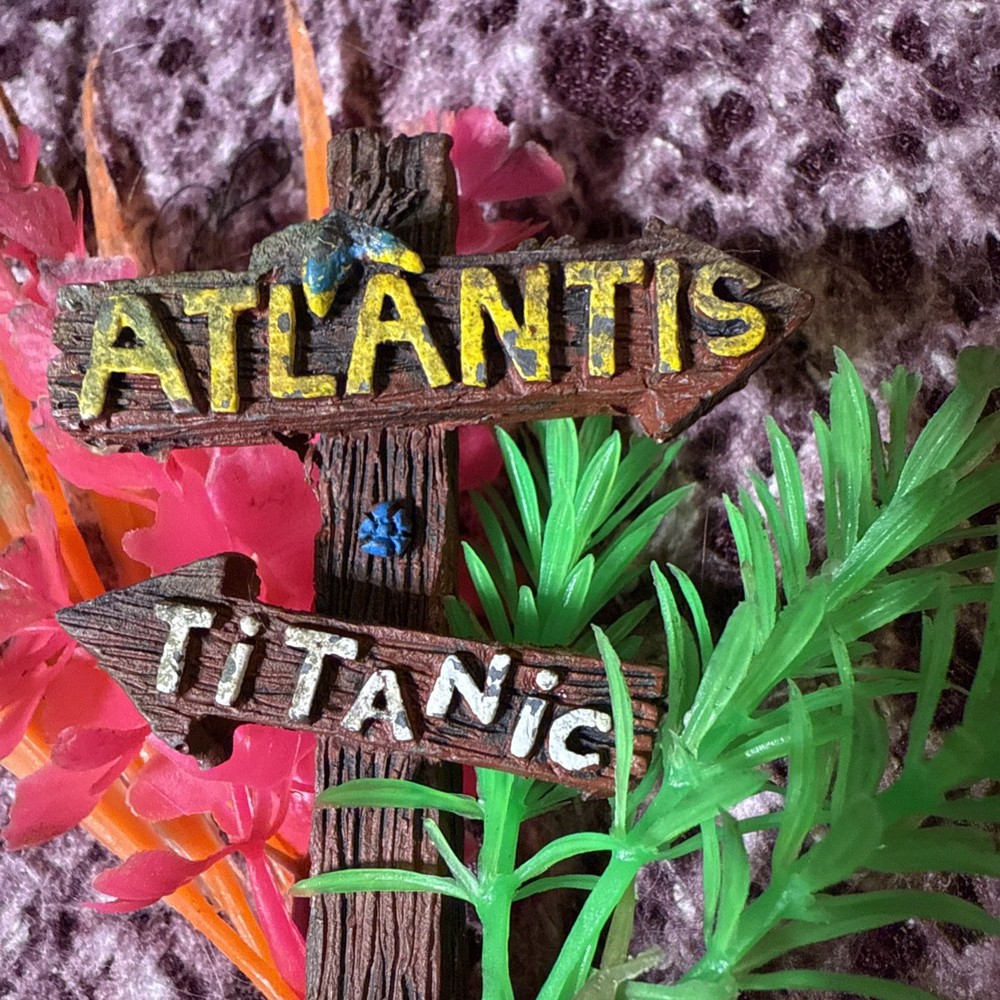 Atlantis Titanic Plastic Greenery Aquarium Decor! Fish