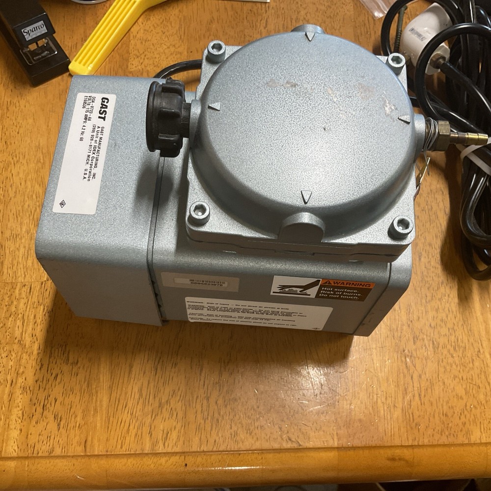 GAST DOA-V722-AA 115V 4.2A NSNP. NOS