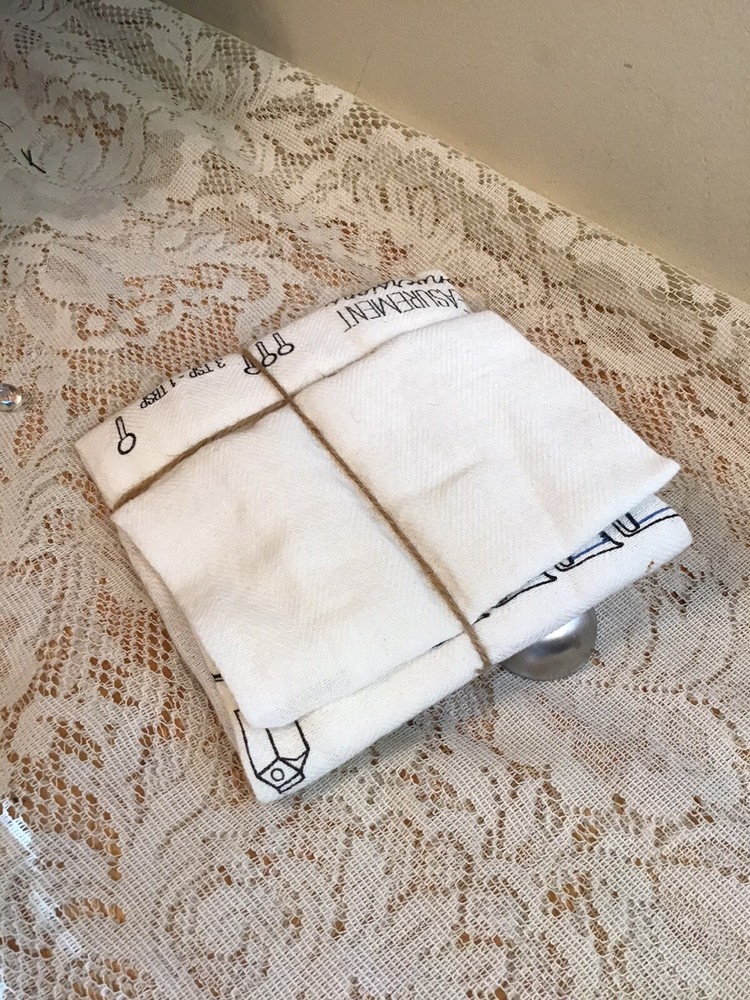 Mud Pie Home Baking Measuring Spoon Conversation Kitchen Towel Set