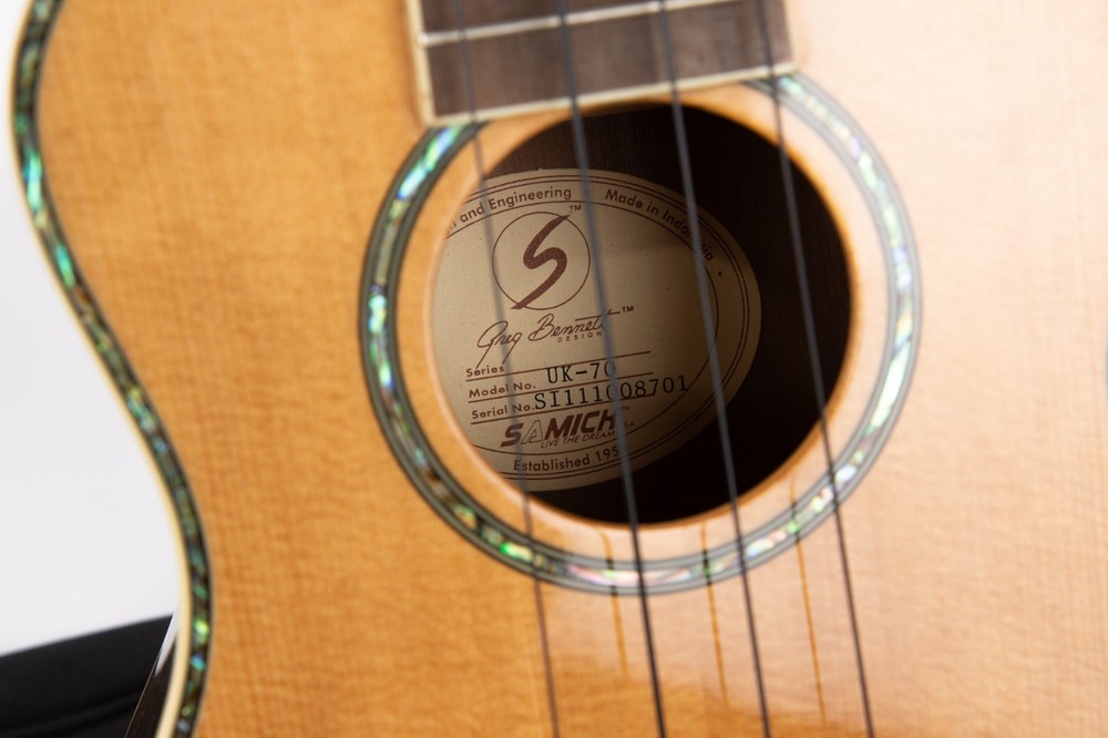 Samick Greg Bennett Designs UK-70 Ukulele with Case, strings, and Tuner