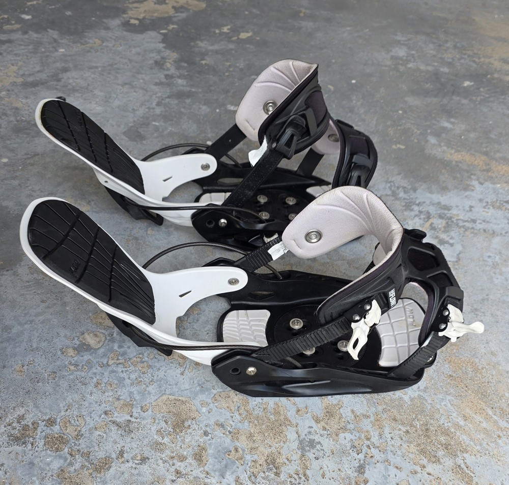 Flow Flight White Stormtrooper Snowboard Bindings - Large