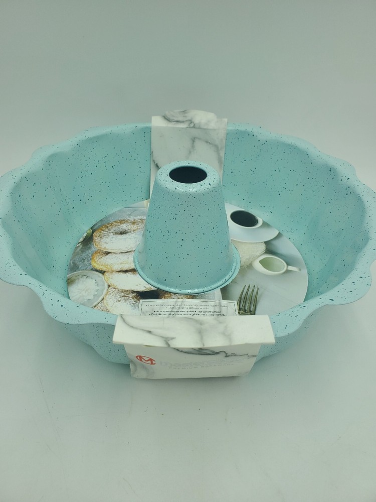 NEW Masterclass Premium Bakeware 9" Fluted Cake Pan BLUE