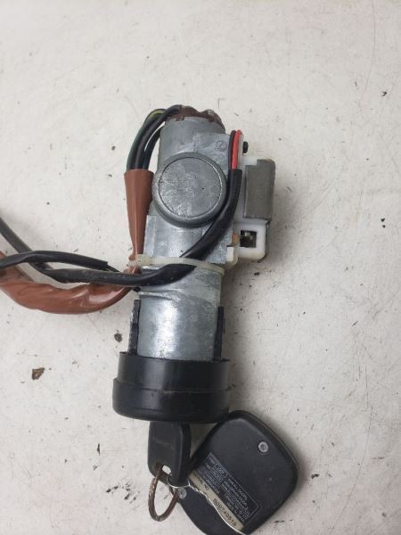 Ignition Switch Fits 2002 FORESTER OEM