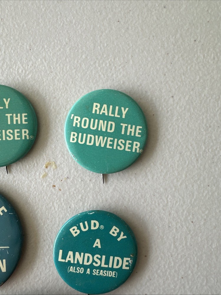7 Vintage Budweiser Pinbacks