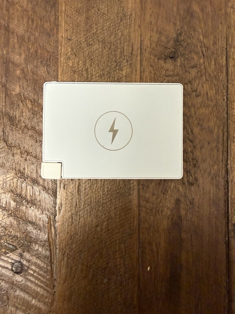 CLUTCH LIGHTNING CHARGER White