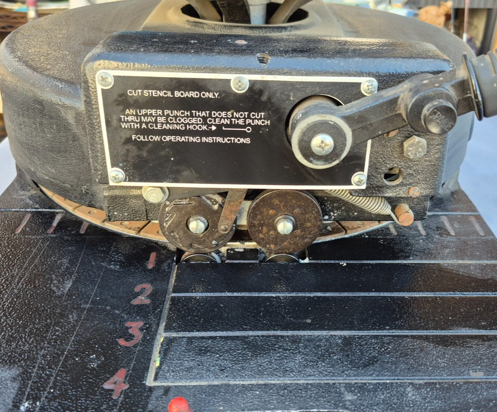 Marsh Model R 1" 25mm Stencil Maker Machine - Tested!