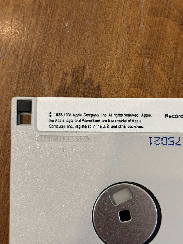 Apple Computers 3.5 Floppy PowerBook 5300 Battery Update Disk 1995