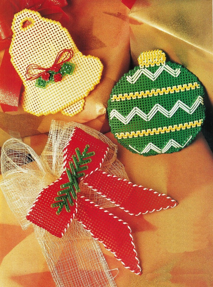 Plastic Canvas Xmas Window Screen Ornaments 3D Greeting Tissue Topper Patterns