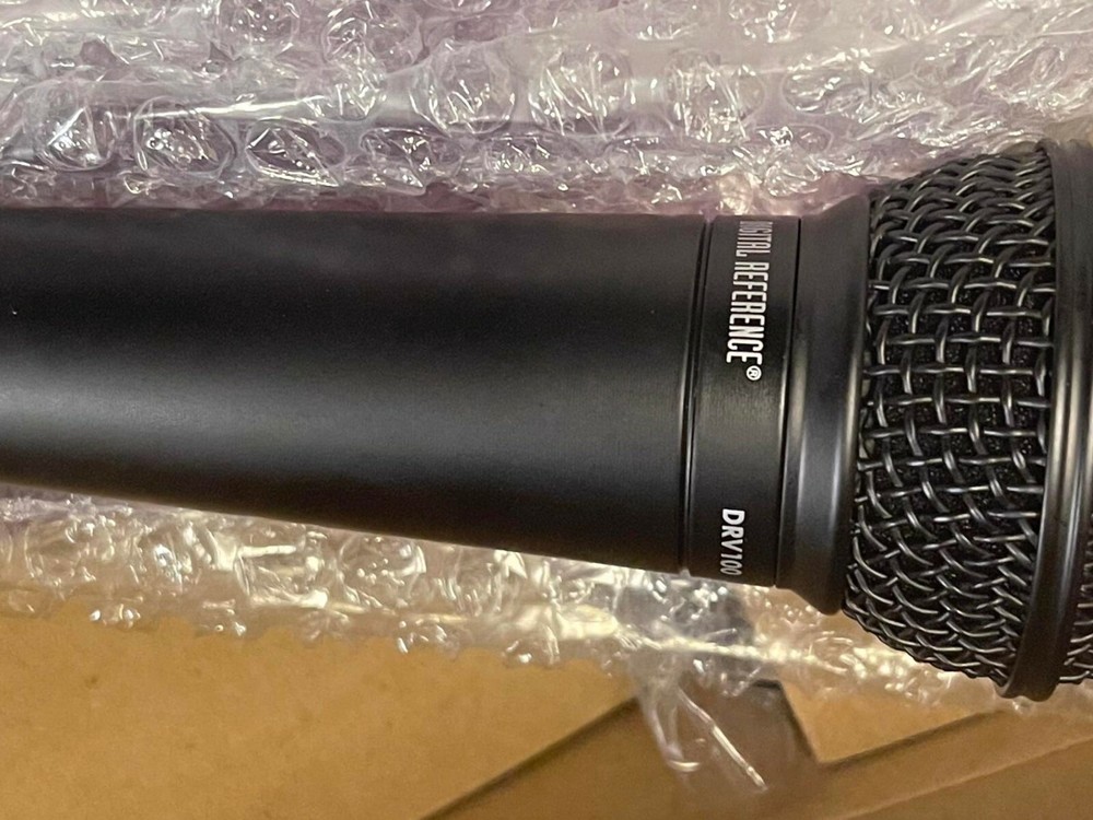 Digital Reference Drv100 Mic Cardioid Handheld Microphone