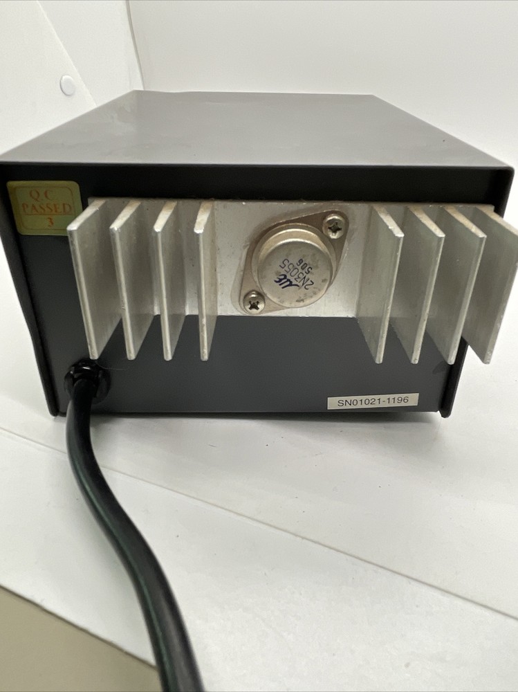 Samlex RPS1204 Regulated DC Power Supply Binding Post Cigarette Lighter 13.8V DC