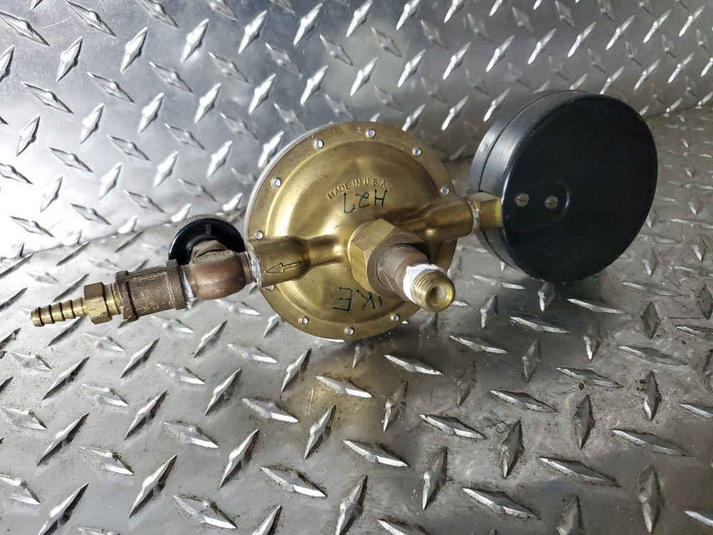 MATHESON 40H 3470A Series General Purpose Line Regulator