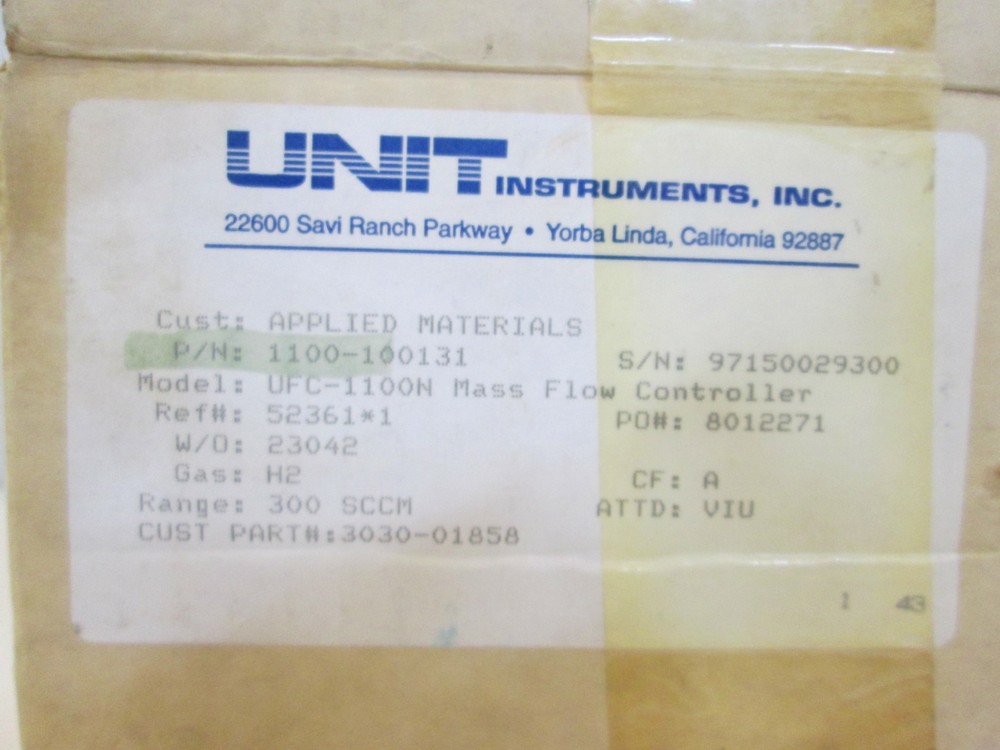 Unit UFC-1100N Mass Flow Controller, H2, 300 SCCM