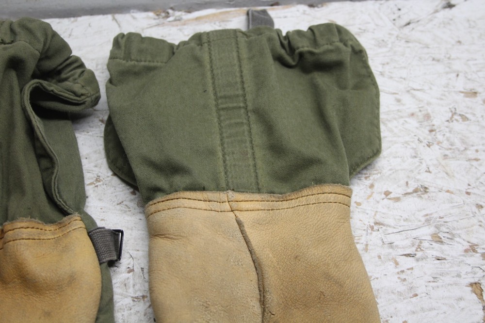 US Army Medium M-1965 Leather Trigger Finger Cold Mittens Gloves M65 Shells