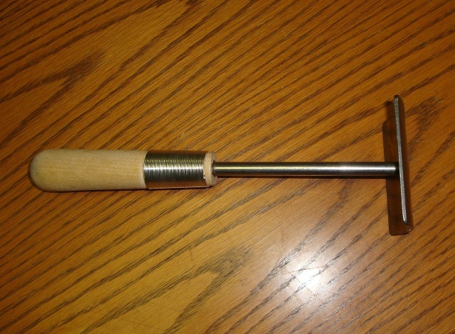1 Handle Fleshing Tool