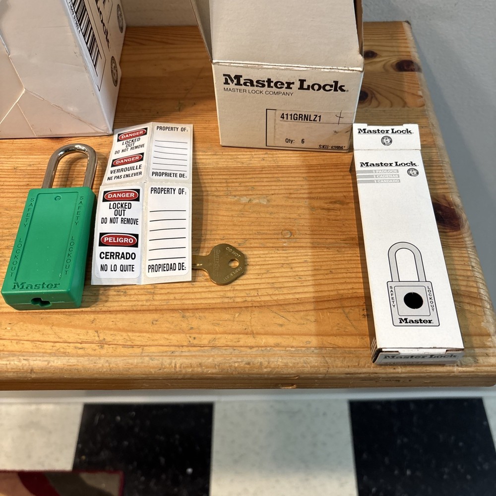 Master Lock 411 Green Six Pack Keyed Different Free Shipping