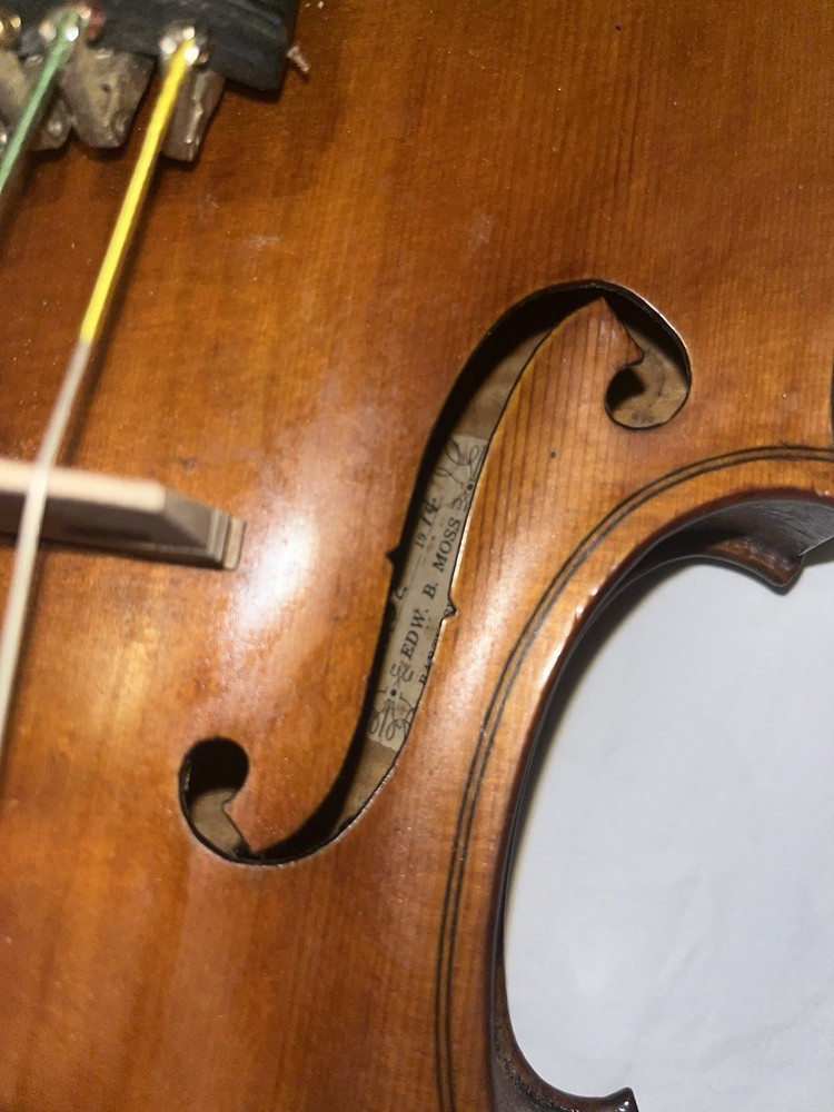 Authentic Edward B. Moss Fiddle No.32