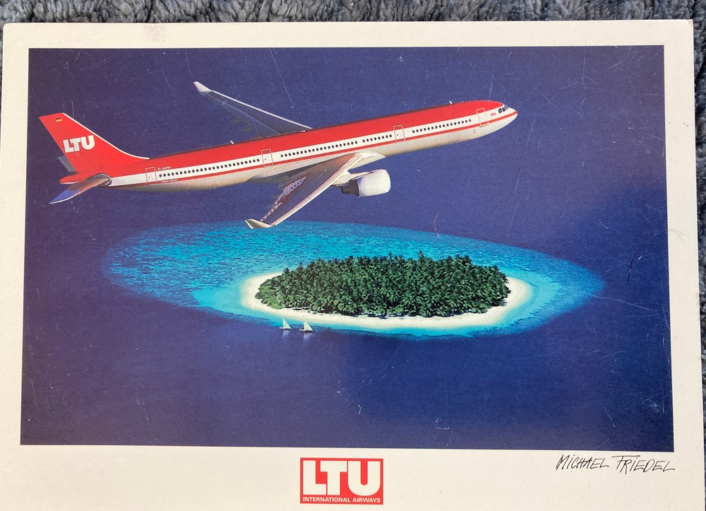 Lufthansa Airlines Airbus A330-300 Post Card