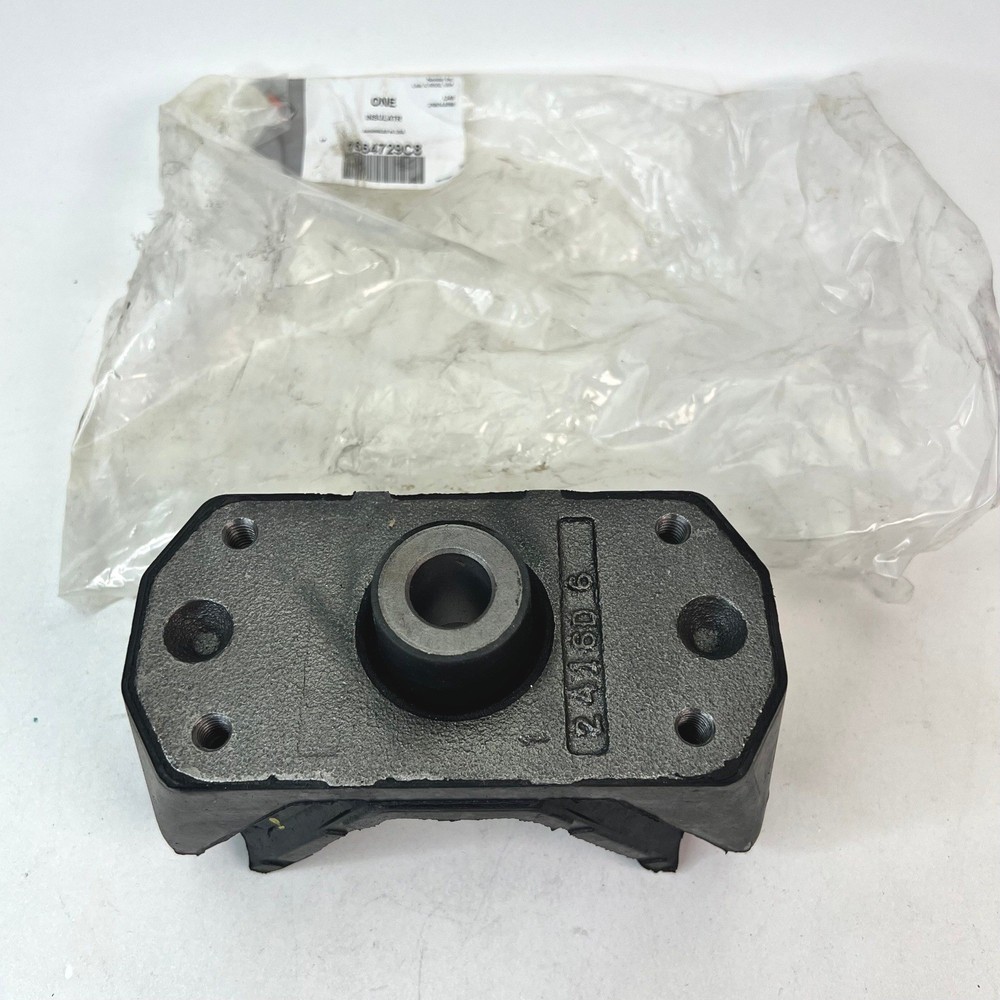 International 1664729C8 Engine Mount Isolator Supersedes 1664729C7