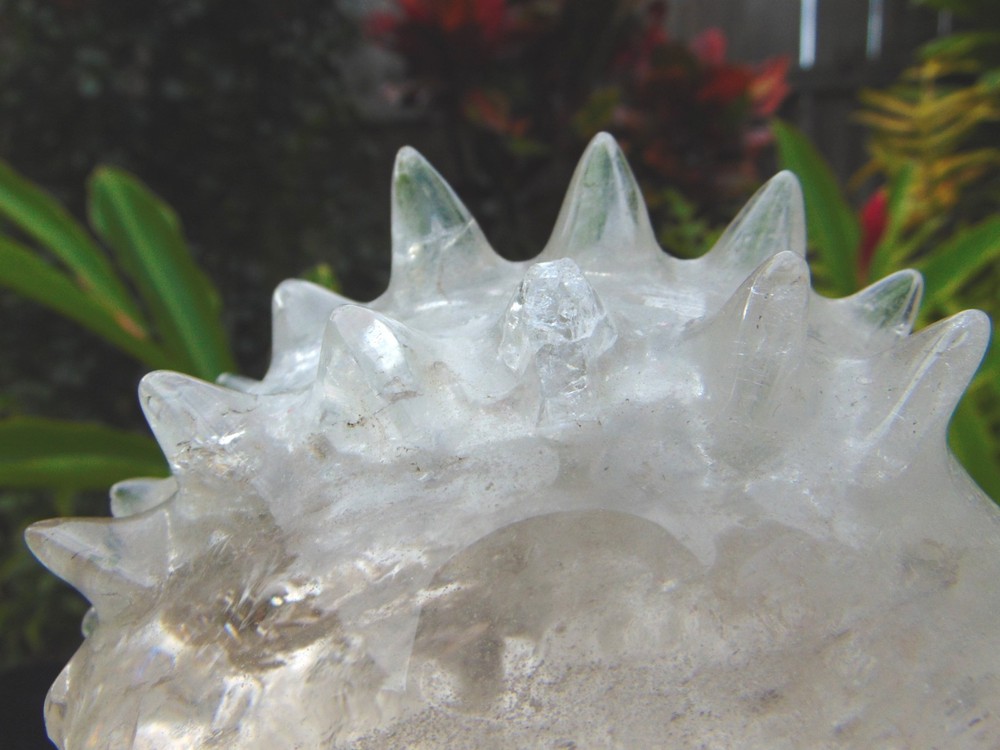 Quartz carved Skull from Skullis