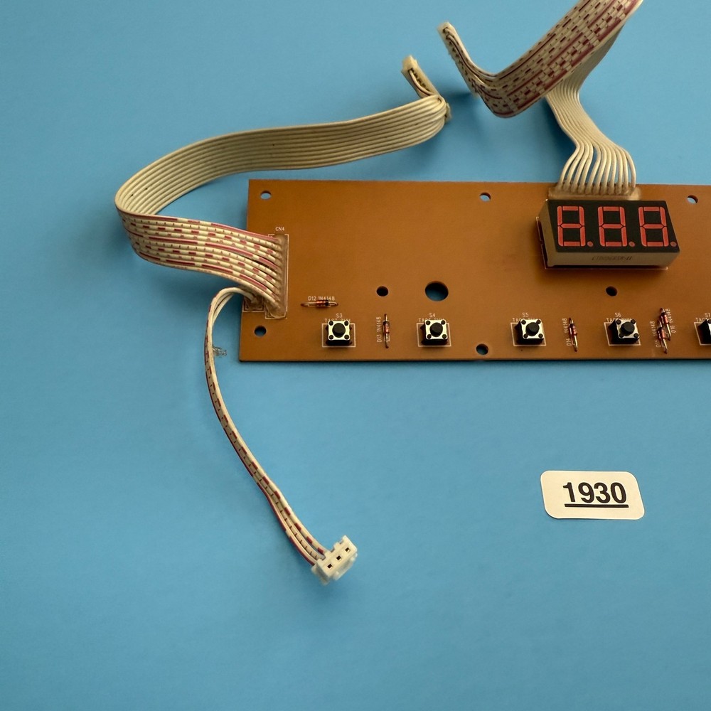 M-AUDIO Oxygen 61 MIDI Keyboard Used Replacement Part: Display Circuit Board PCB