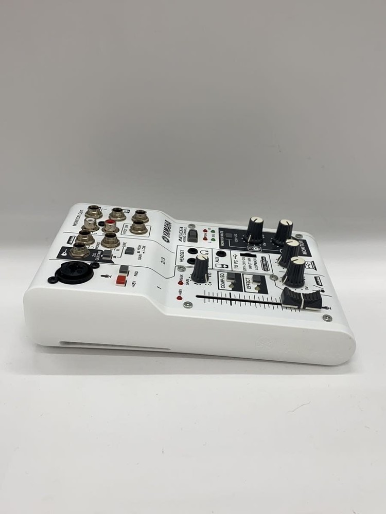 YAMAHA AG03 MIXER Used