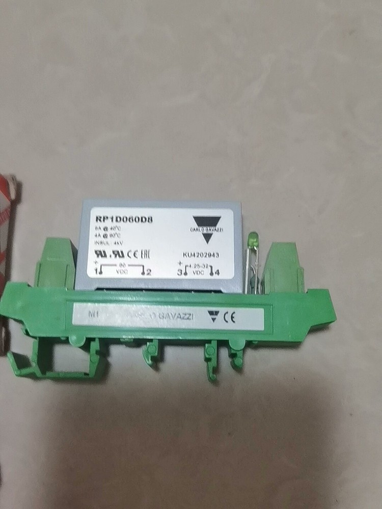 1PCS NEW RP1D060D8 M1 Solid state relay