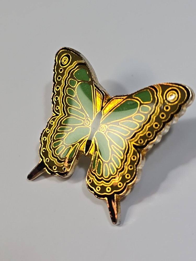 Butterfly Green & Black Lapel Pin Nice Design!