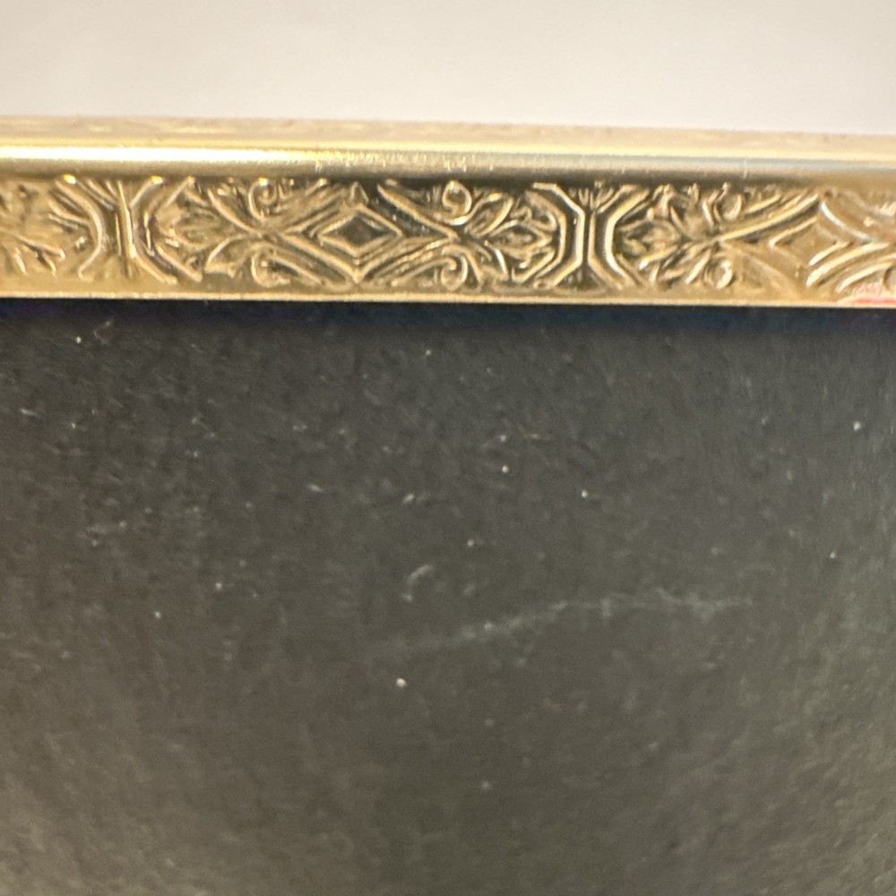Gold Toned 3.5”x5” Embossed Sides & Beaded/ Ribbon Edge Frames EUC BSS