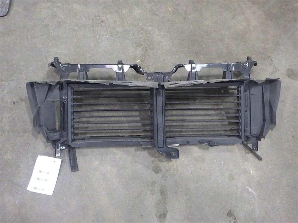 2025 Equinox LT 1.5L Upper Air Shutter