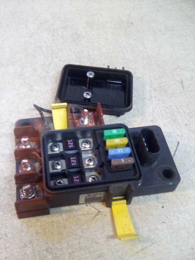 Freightliner M2 A66-03712-010 Main PNDB Module