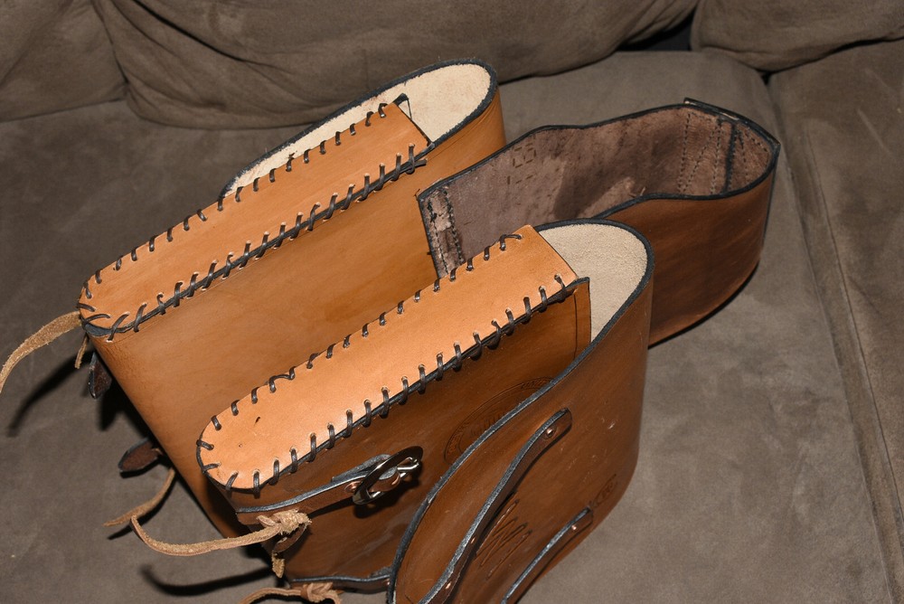 CUSTOM LEATHER SMALL SADDLE BAG EXCELLENT