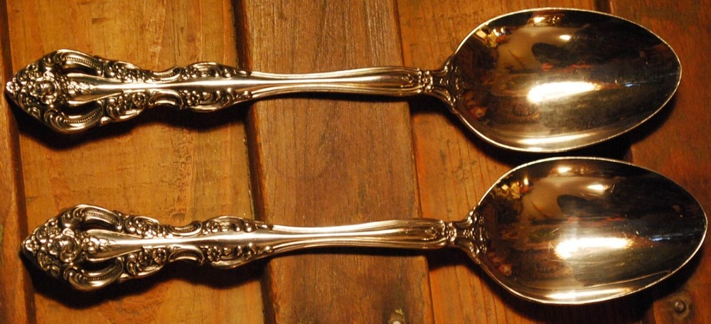 ONEIDA MICHAELANGELO 36 PIECE SET Stainless Steel Flatware Heirloom CUBE Exc.