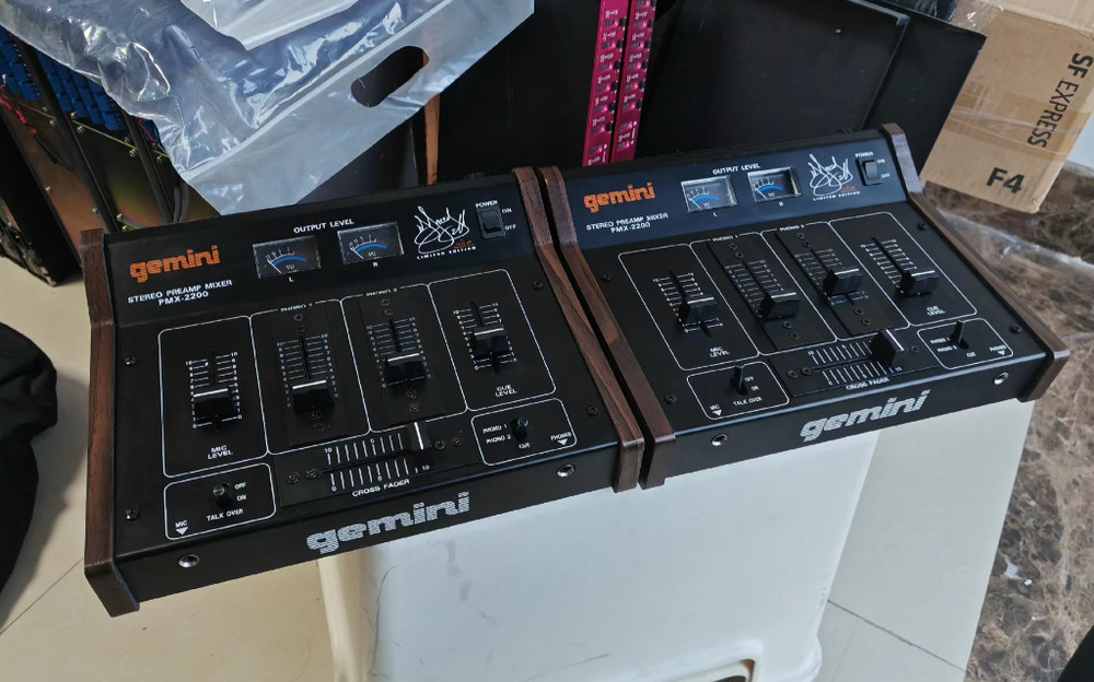 1pcs Gemini PMX2200 MIXER DJ Mixing Console