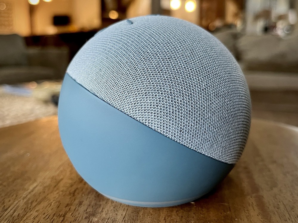 Amazon Echo Dot (4th Gen.) Smart Speaker B7W644 Twilight Blue & Echo Glow Bundle