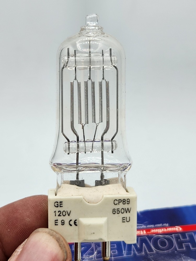 120v 650w Film Light Bulb