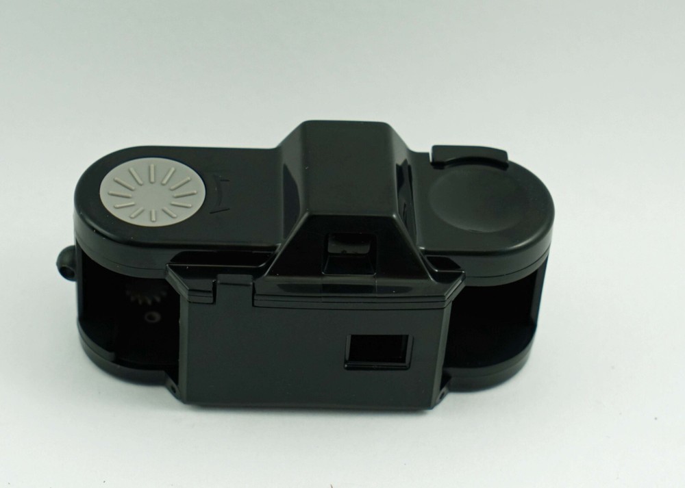 Le Mini by Le Clic 110 Camera