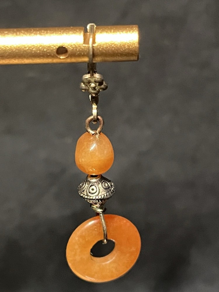 VINTAGE SILVER TONE CARNEALAN DANGLE EARRINGS 2”