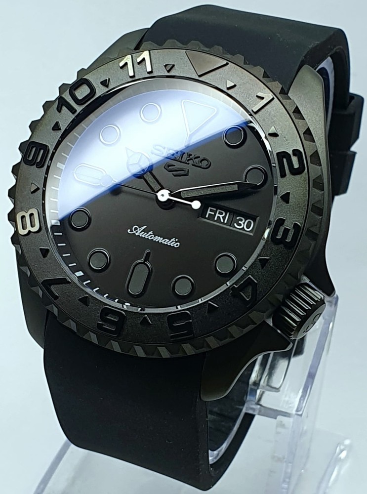 SKX007 Stealth Seiko Automatic Divers Watch