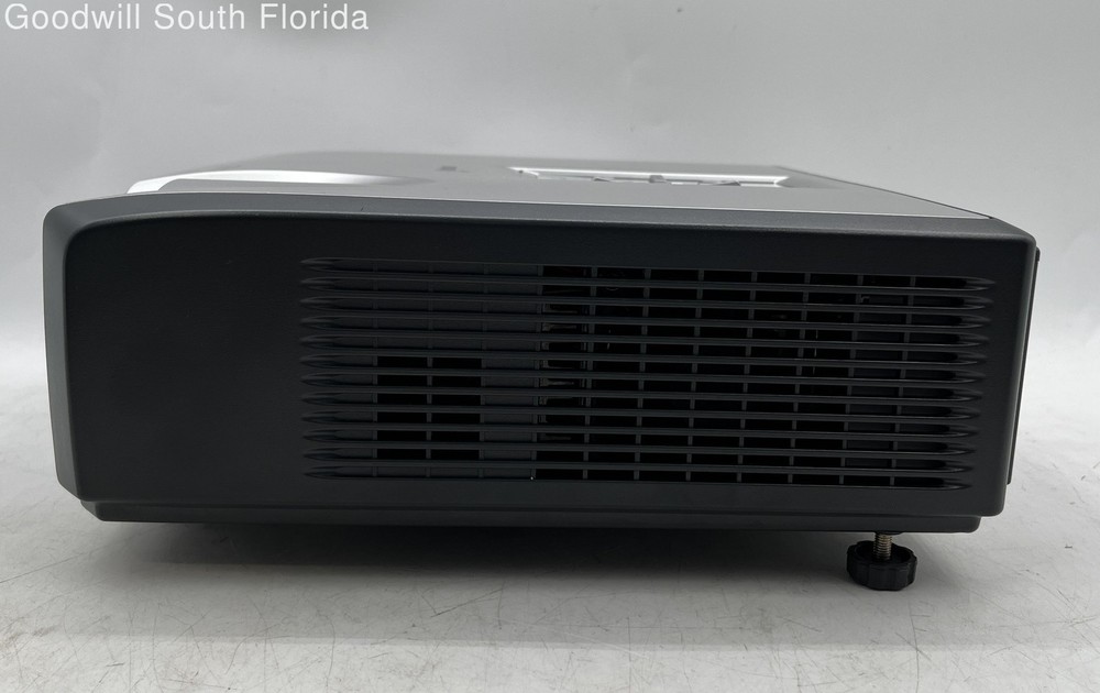 Sharp XR-30S Silver Note Vision DLP SVGA Projector With Case Not Tested