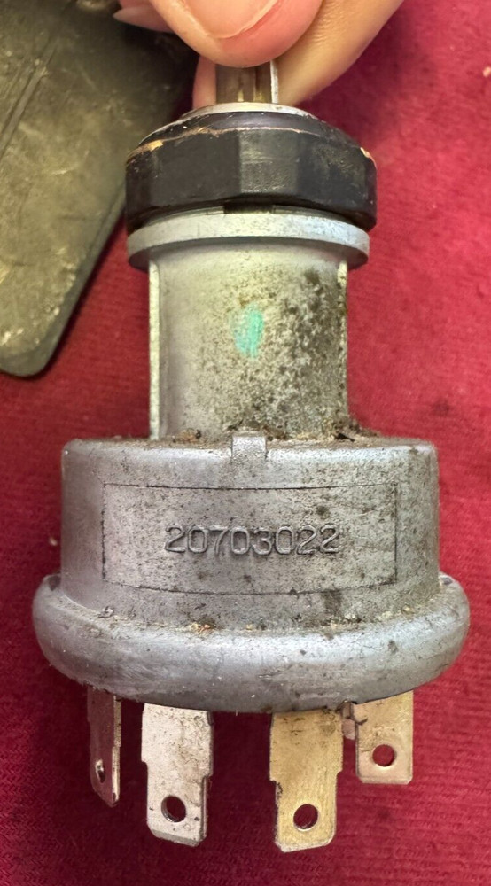 20703022 VOLVO IGNITION SWITCH WITH ONE KEY, POLLAK